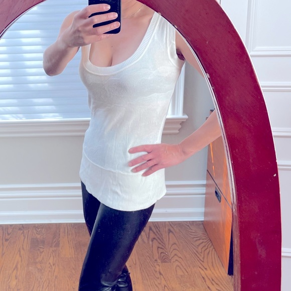 InWear deep scoop neck sleeveless sweater - Picture 2 of 5